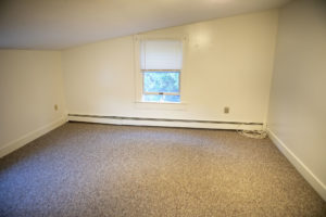 Unit 2 bed 4 pic 1